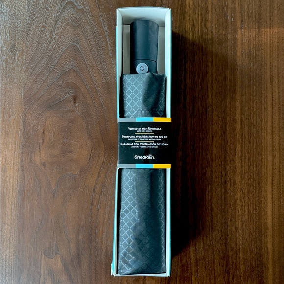 ShedRain NEW! Black UMBRELLA in BOX VENTED 47 INCH NANOSKIN WATER REPELLENCY - Picture 1 of 15